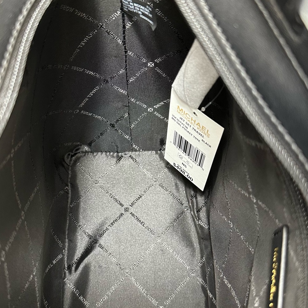 Michael Kors Purse - Picture 11 of 11